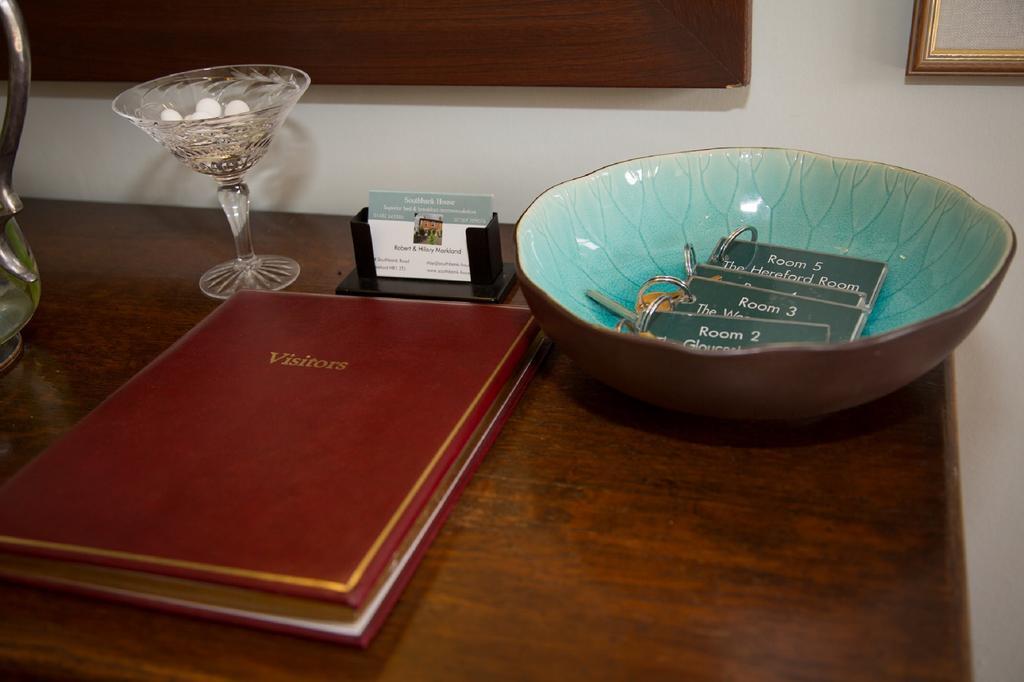 Bed and Breakfast Southbank House Hereford Exteriér fotografie